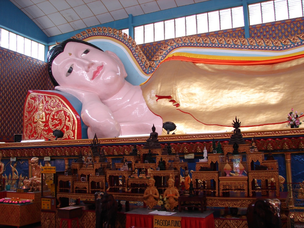15. Penang Reclining Budda.jpg